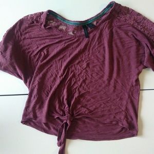 Full Tilt burgundy tie lace crop top